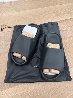 Yeezy Black Slides